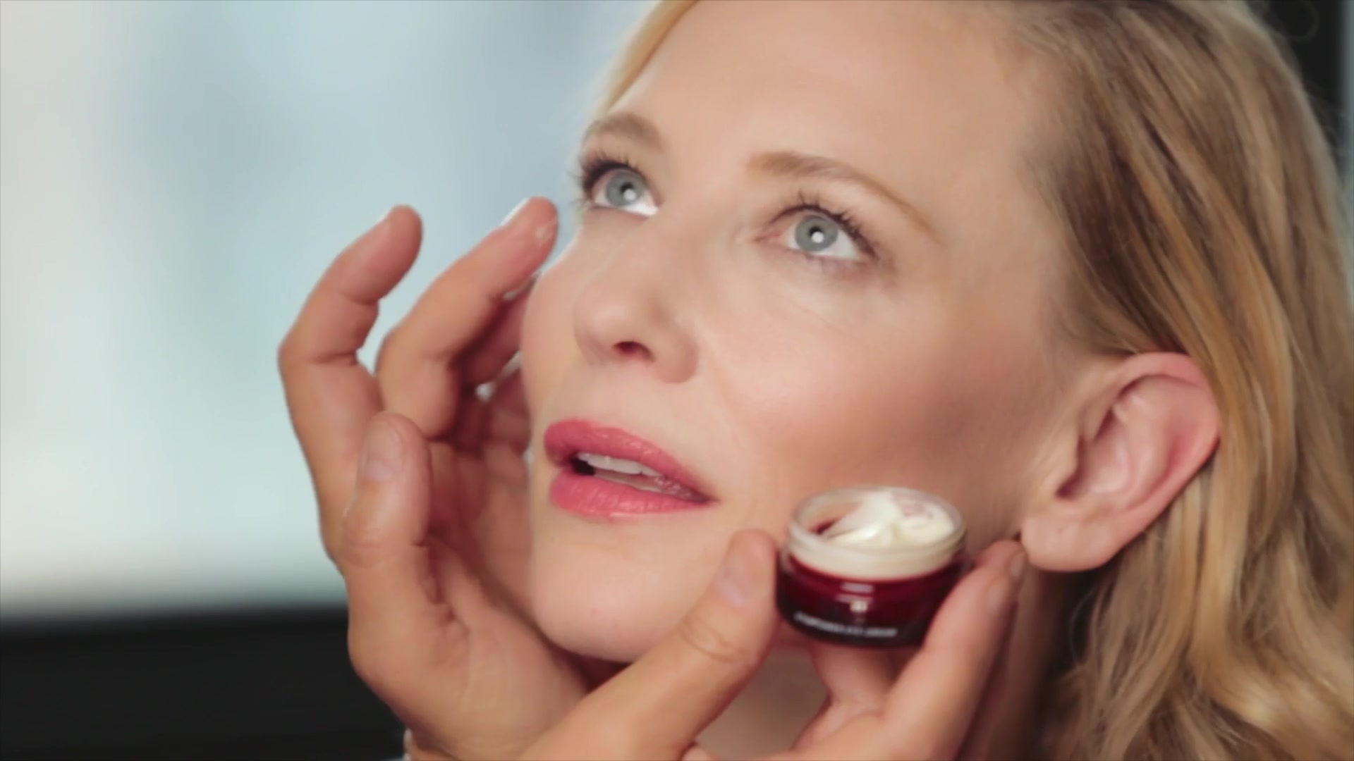 [Video] Behind-the-Scenes with Cate Blanchett – SK-II